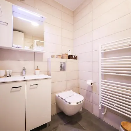 Allegro Exclusive 2 With Private Parking And Balcony Задар