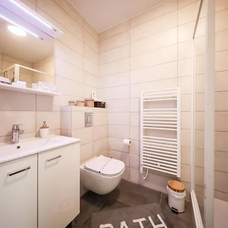 Allegro Exclusive 2 With Private Parking And Balcony Apartment *