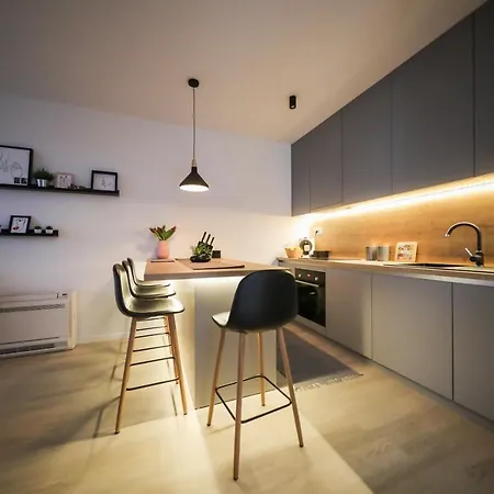 Allegro Exclusive 2 With Private Parking And Balcony