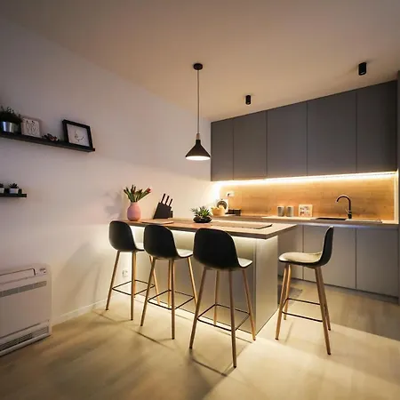 Allegro Exclusive 2 With Private Parking And Balcony * 扎达尔