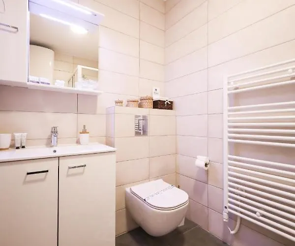 Allegro Exclusive 2 With Private Parking And Balcony Zadar