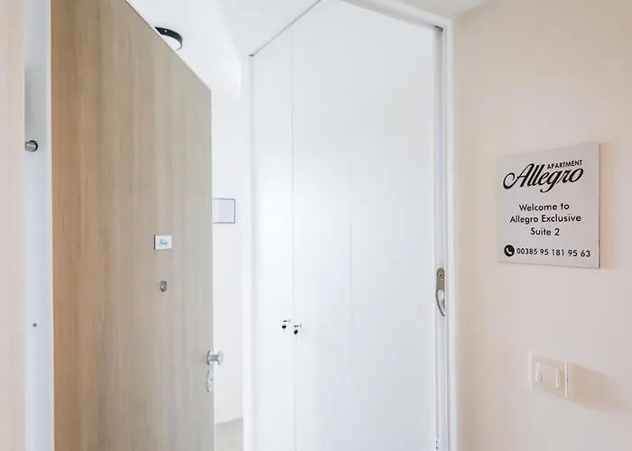 Allegro Exclusive 2 With Private Parking And Balcony *